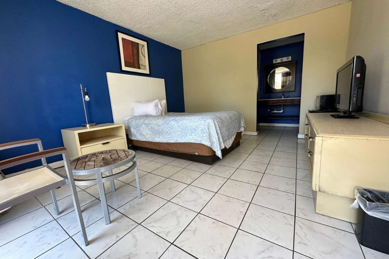 Travelodge By Wyndham Lumberton Exterior foto